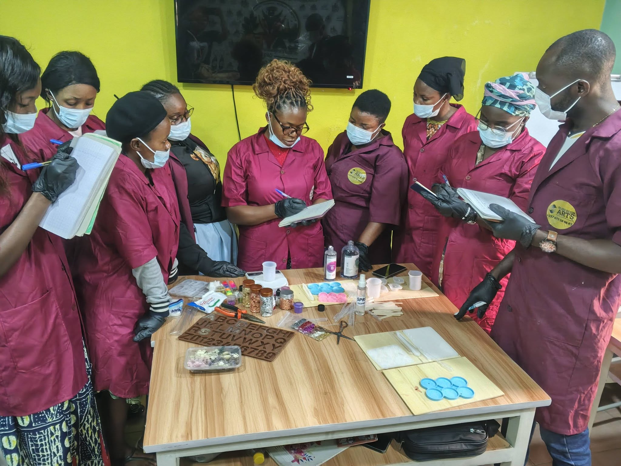 Resin art training