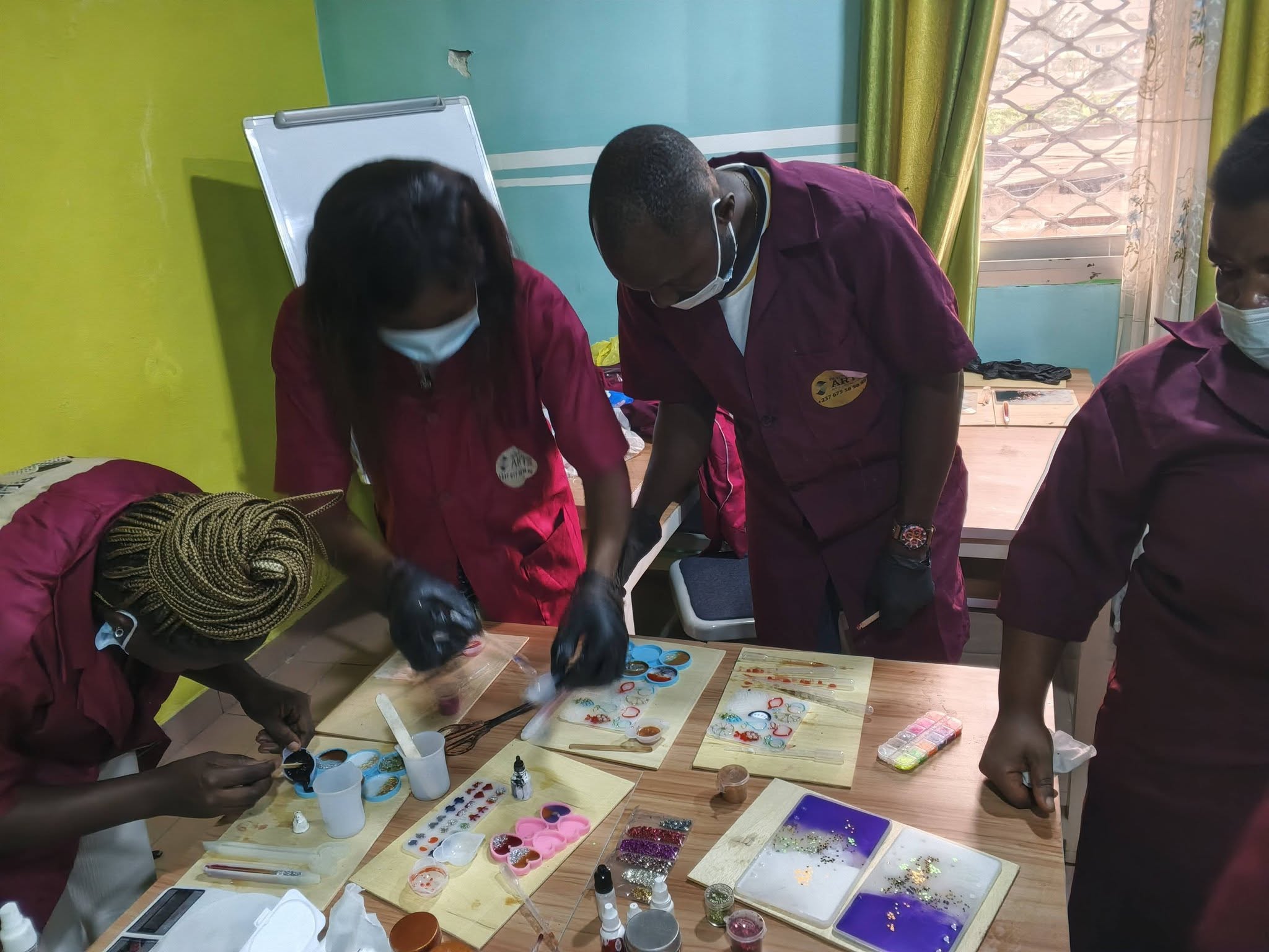Resin art making